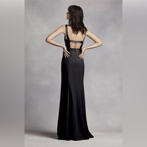 NWT White by Vera Wang Sleeveless Long Gown – Size 2 – Charcoal